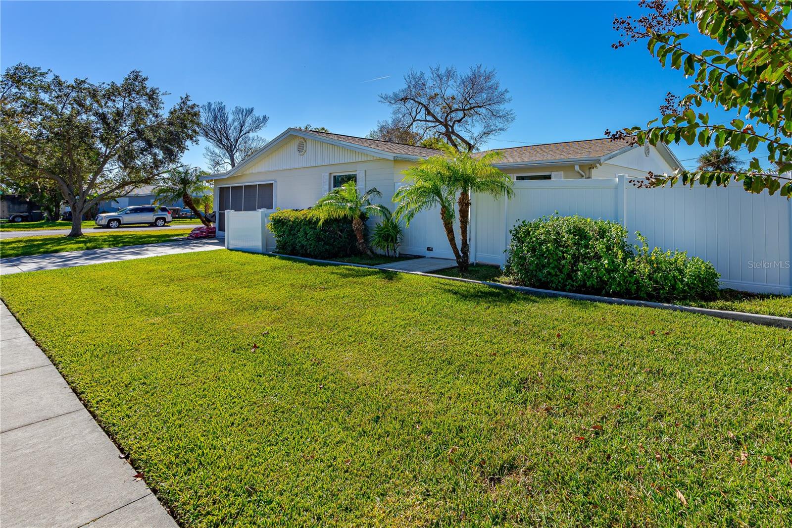 740 MILLBROOK LN, SOUTH DAYTONA, FL, 32119
