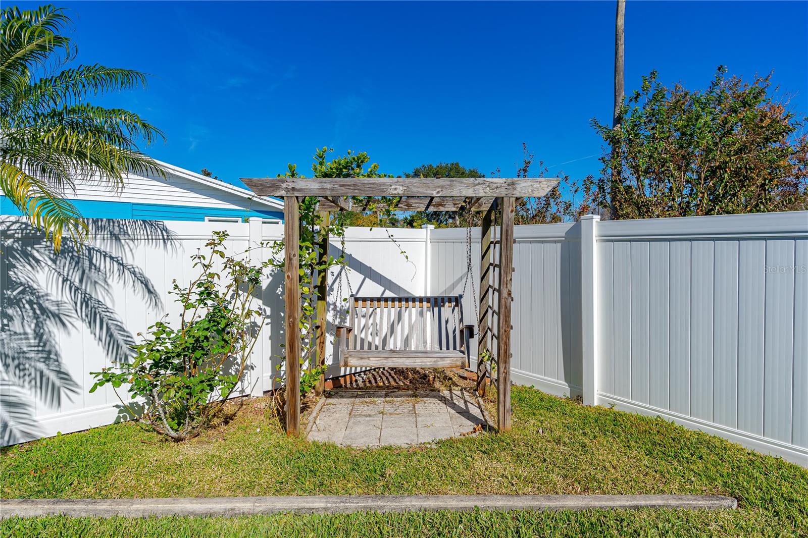 740 MILLBROOK LN, SOUTH DAYTONA, FL, 32119
