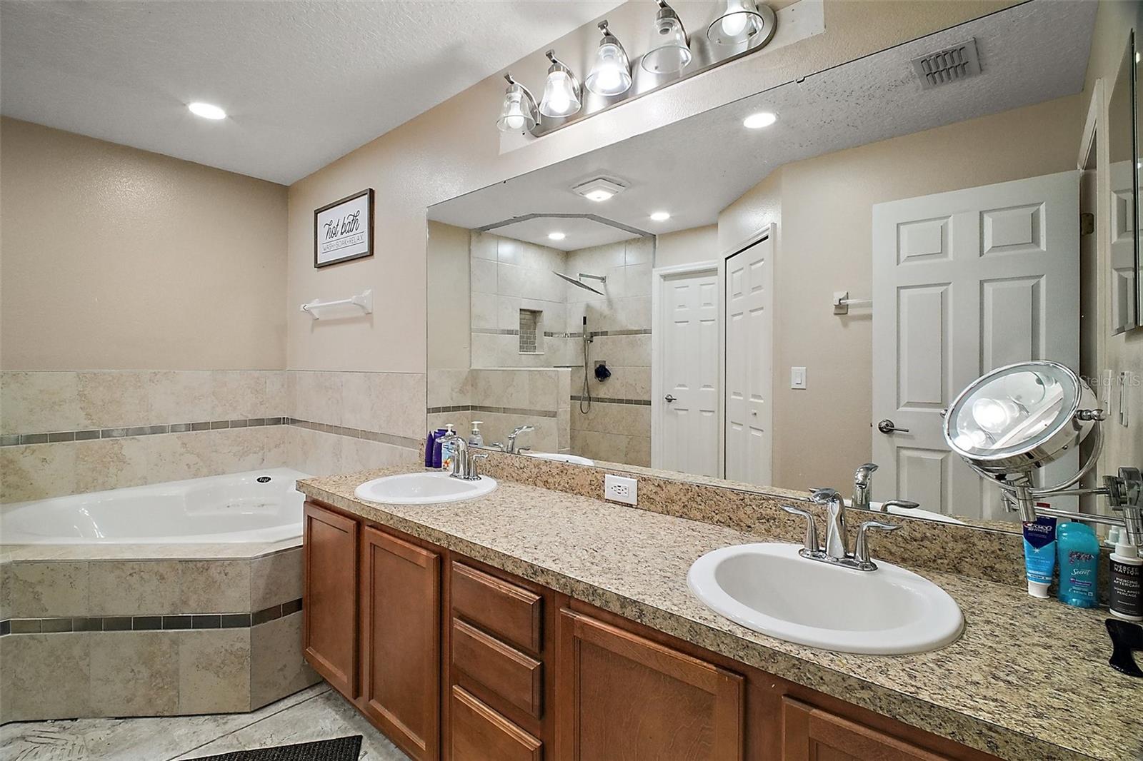 2269 BRACKNELL FOREST TRL, TAVARES, FL, 32778