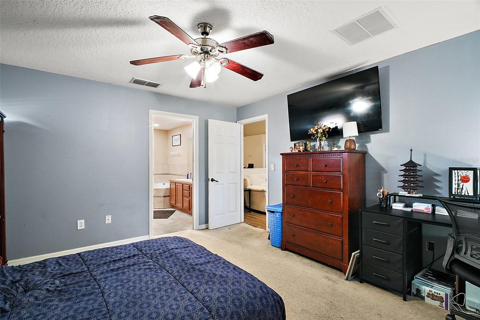 2269 BRACKNELL FOREST TRL, TAVARES, FL, 32778