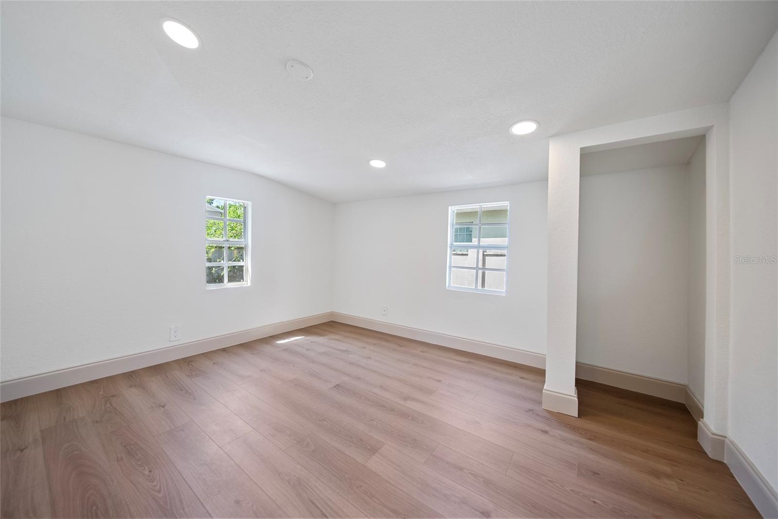 2930 W ARCH ST, TAMPA, FL, 33607