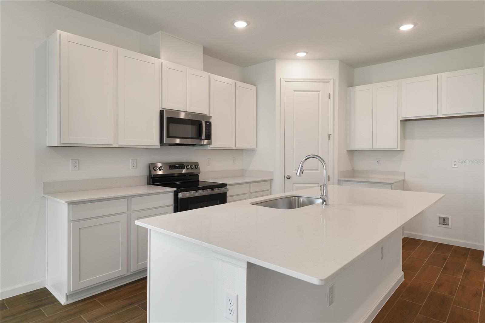1134 OLIVINE AVE, DUNDEE, FL, 33838