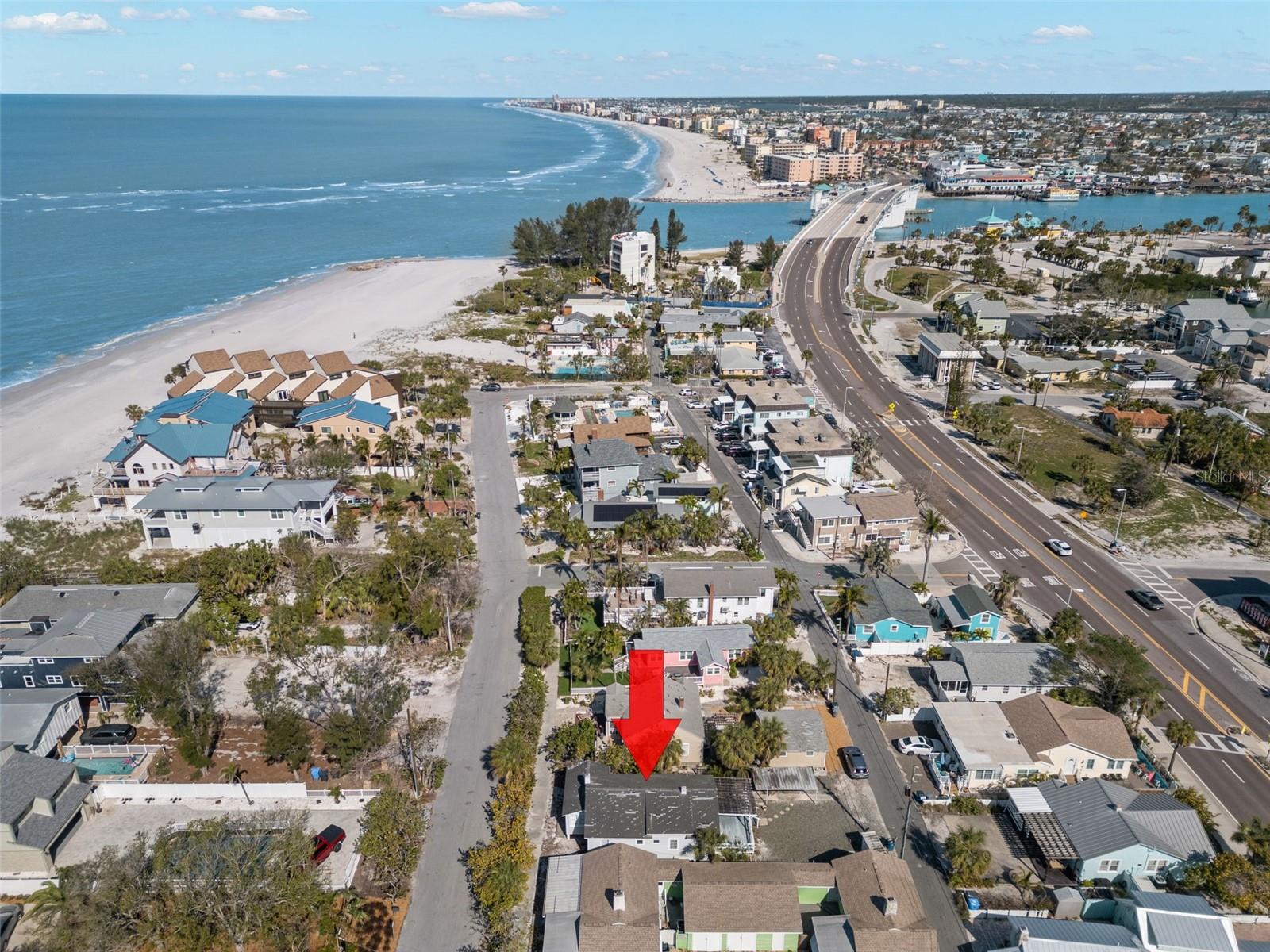 12404 SUNSHINE LN, TREASURE ISLAND, FL, 33706