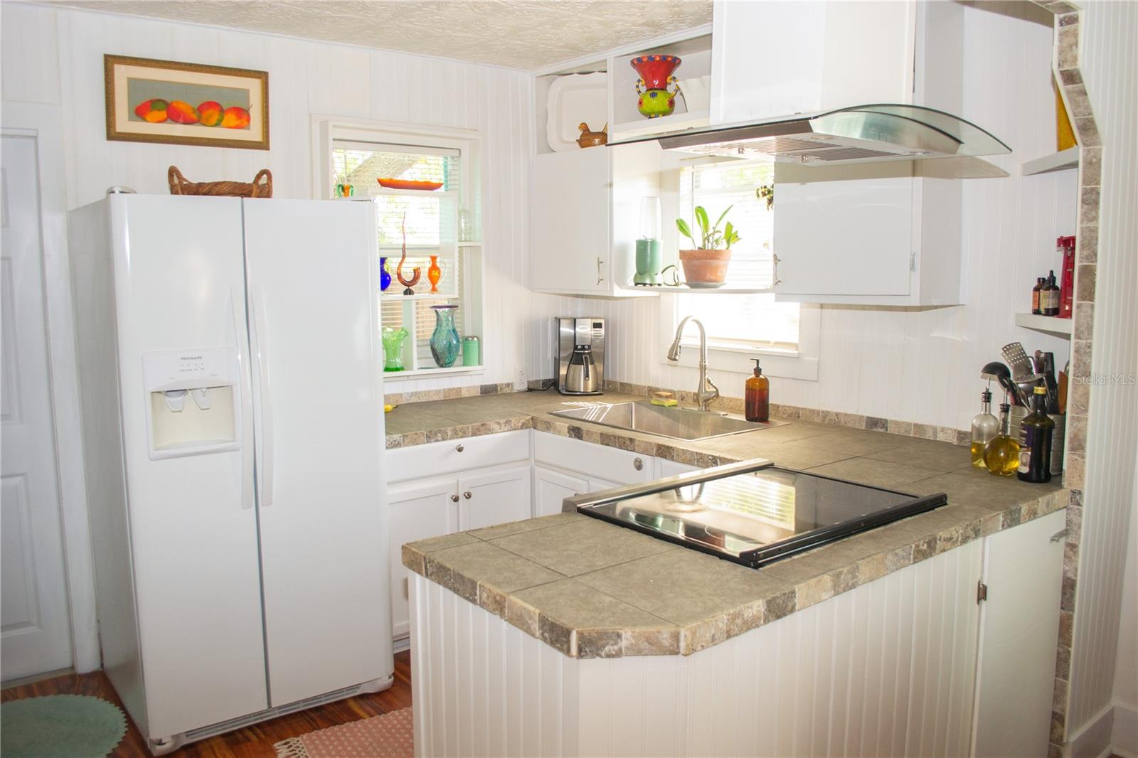 2501 EMERSON AVE S, ST PETERSBURG, FL, 33712