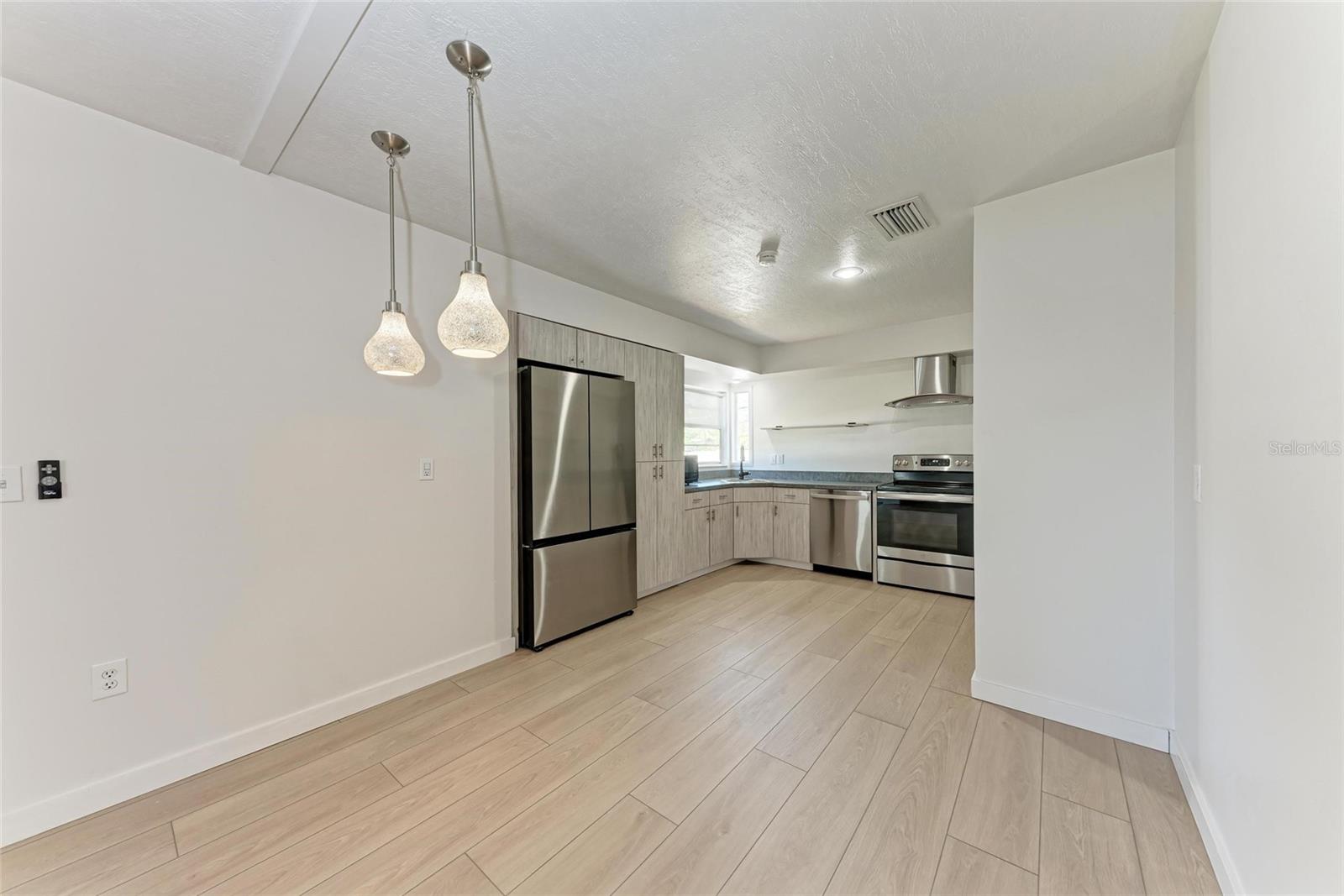 1112 67TH ST NW, BRADENTON, FL, 34209