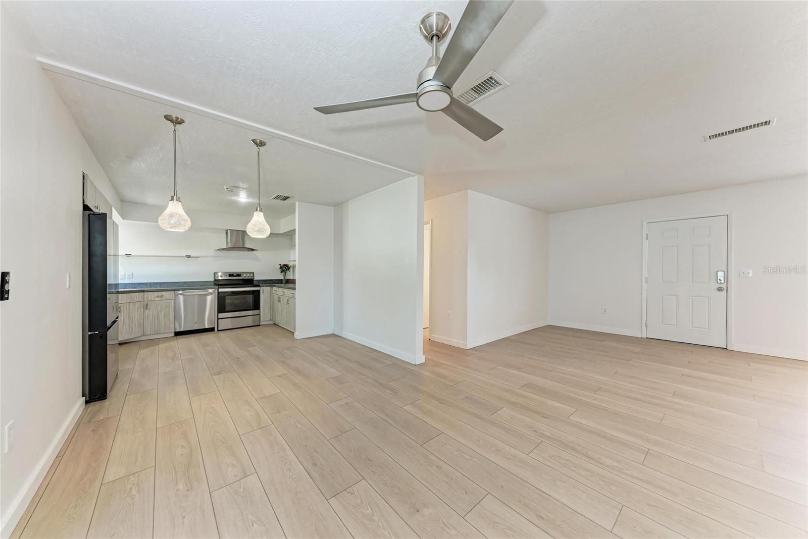 1112 67TH ST NW, BRADENTON, FL, 34209