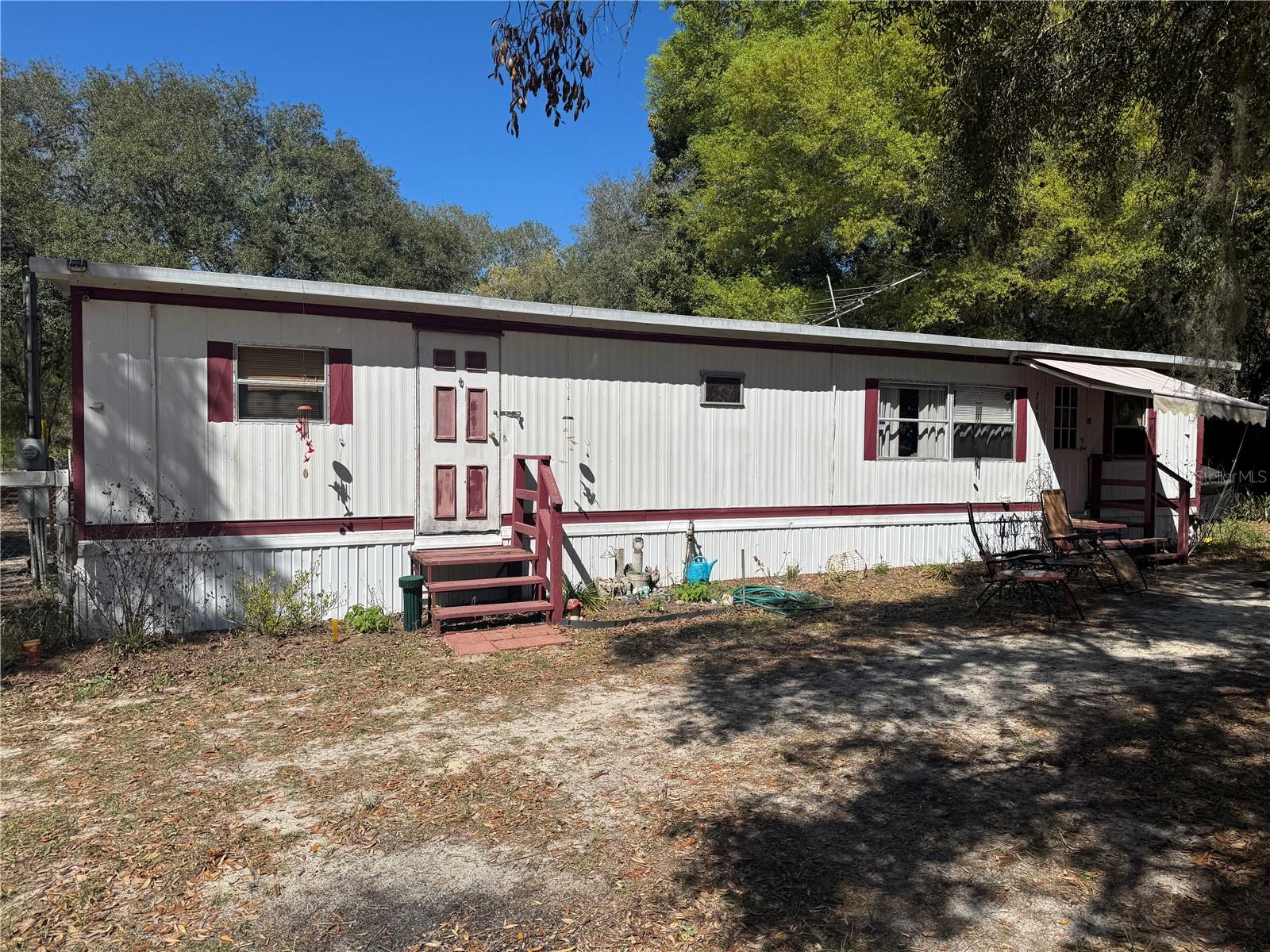 208 LAKEVIEW DR, MELROSE, FL, 32666