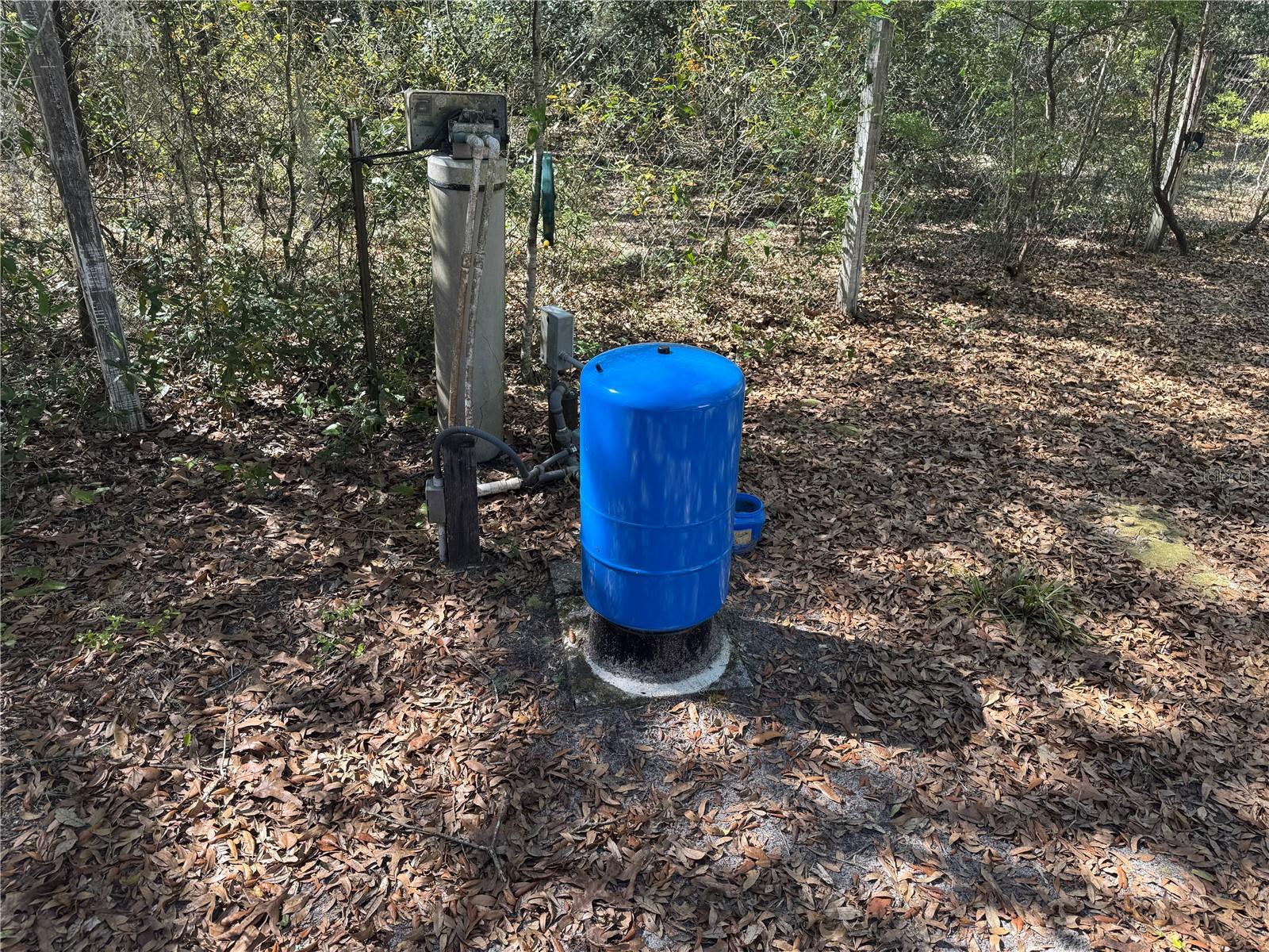 208 LAKEVIEW DR, MELROSE, FL, 32666