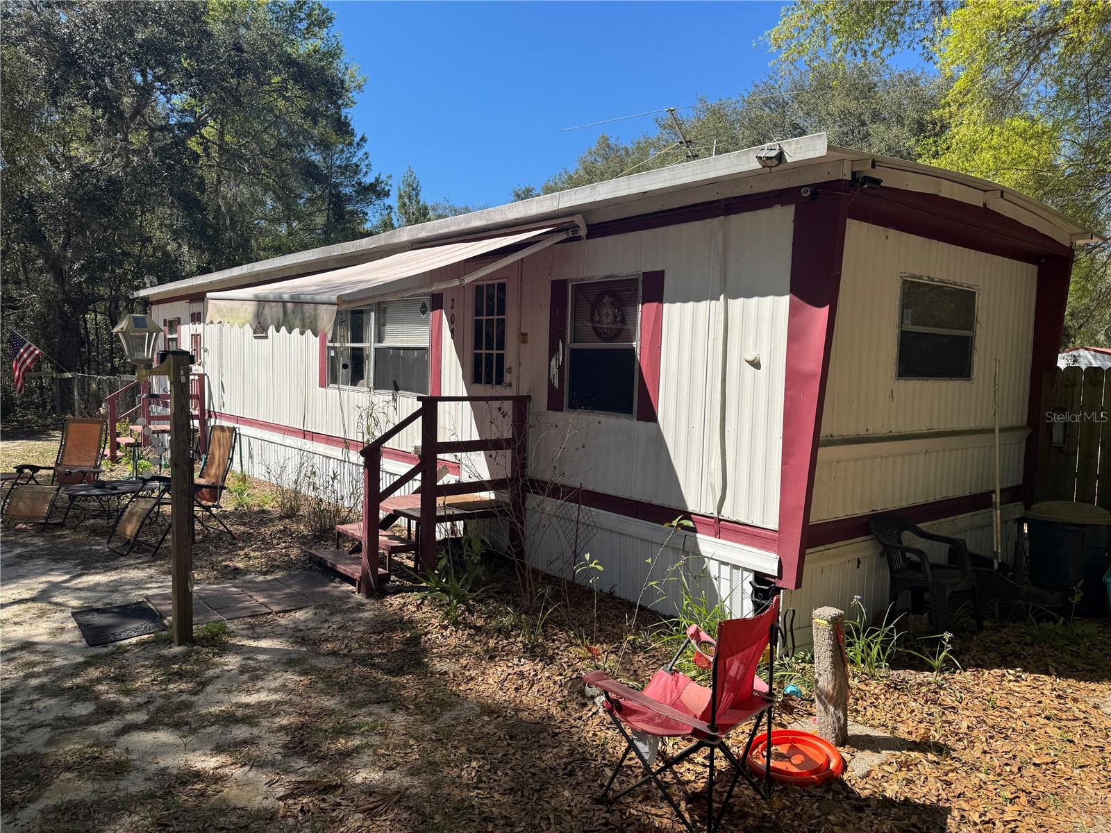 208 LAKEVIEW DR, MELROSE, FL, 32666