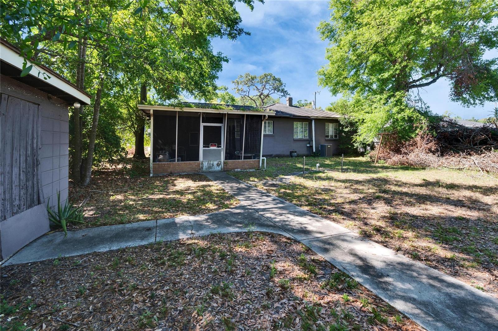 803 W COLUMBUS DR, TAMPA, FL, 33602