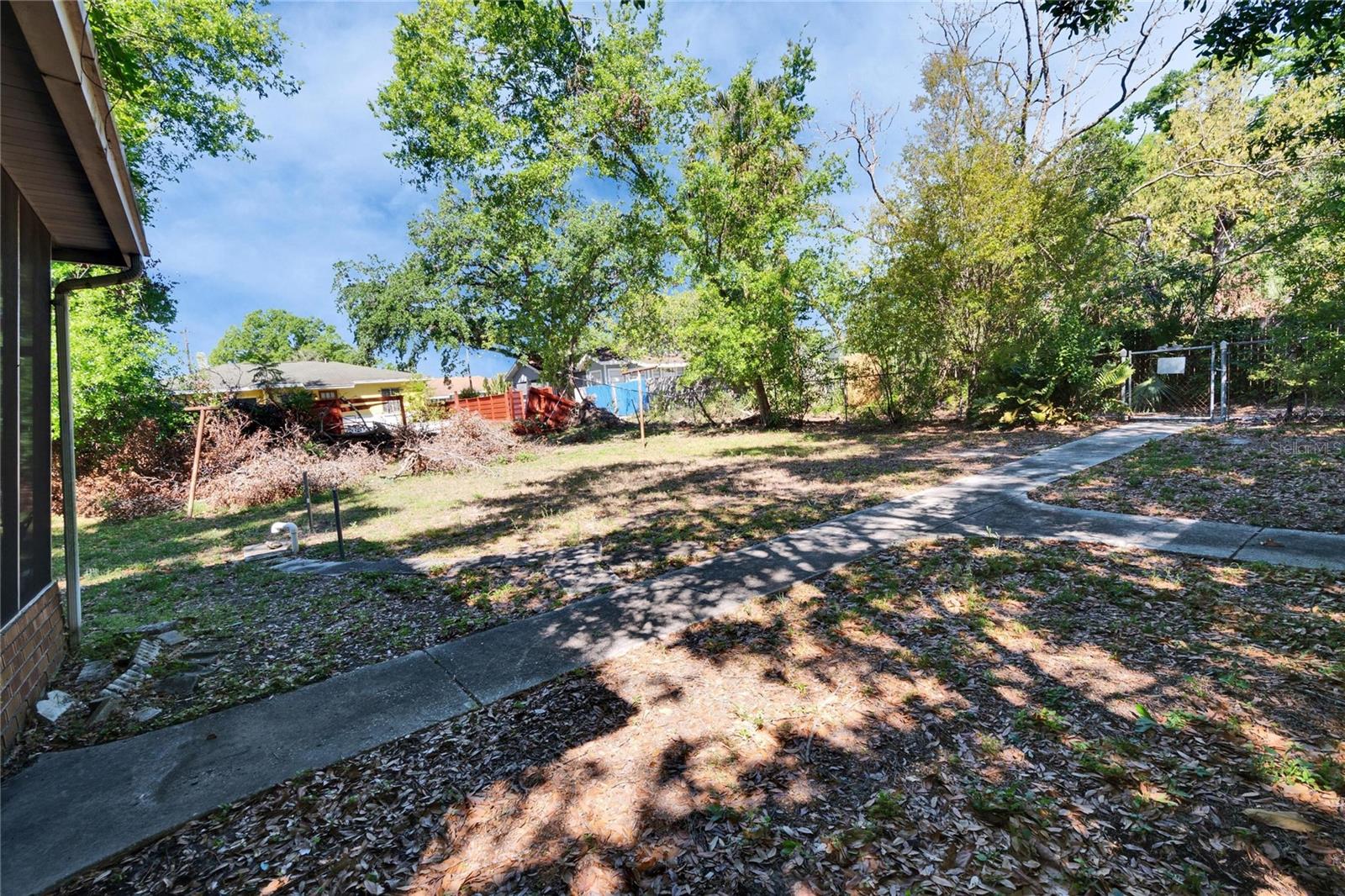 803 W COLUMBUS DR, TAMPA, FL, 33602