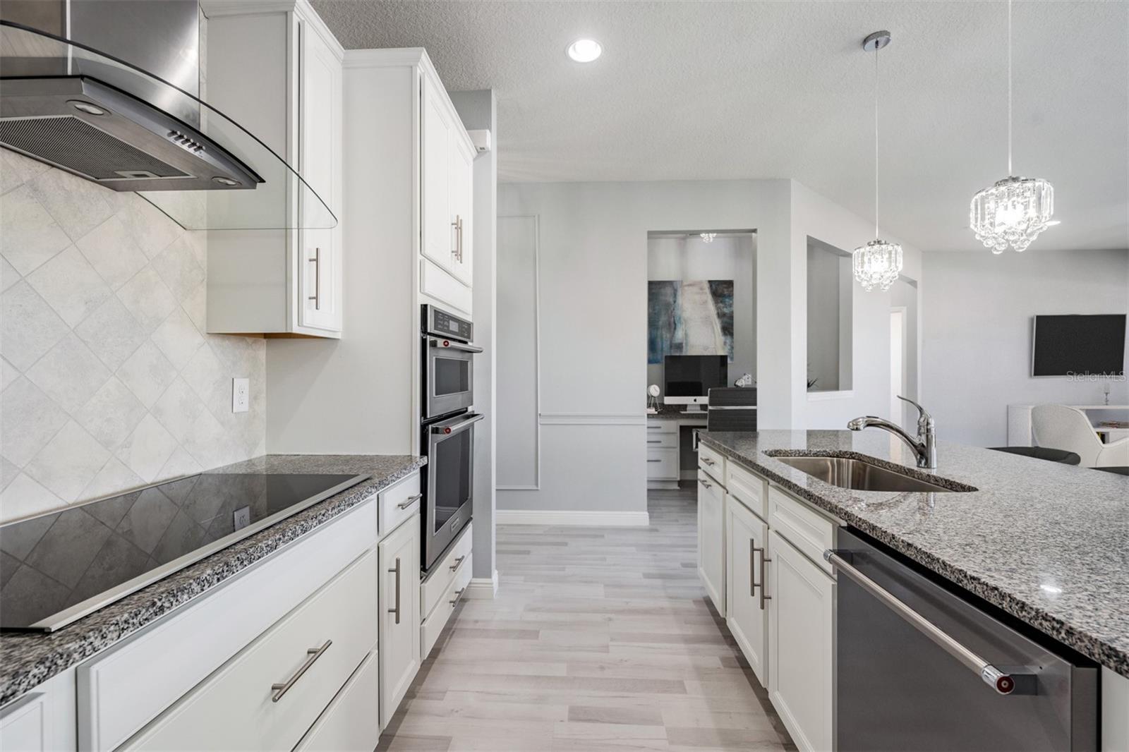 8190 OLIVE BROOK DR, WESLEY CHAPEL, FL, 33545