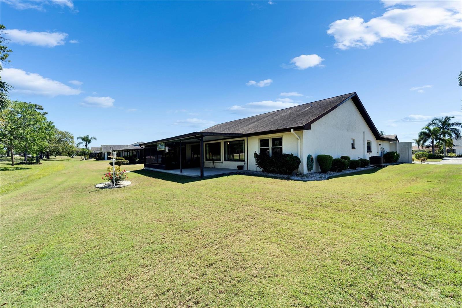 2007 E VIEW DR, SUN CITY CENTER, FL, 33573