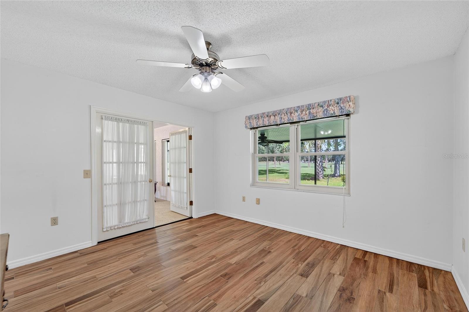 2007 E VIEW DR, SUN CITY CENTER, FL, 33573
