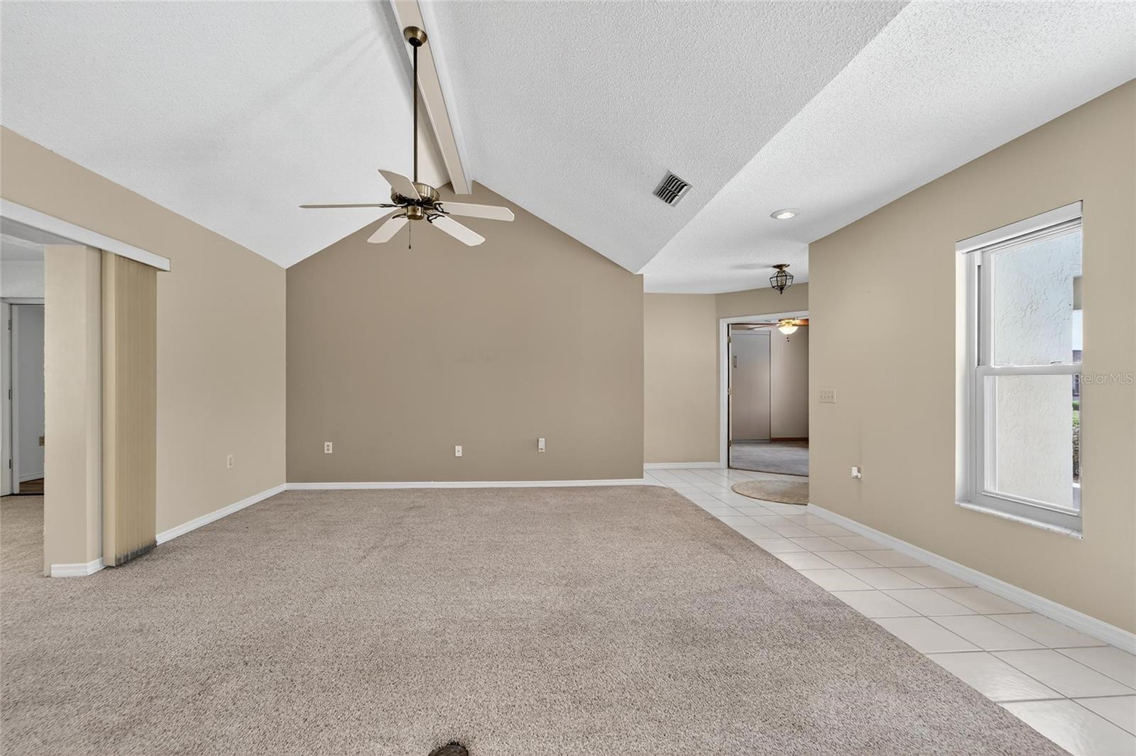 2007 E VIEW DR, SUN CITY CENTER, FL, 33573