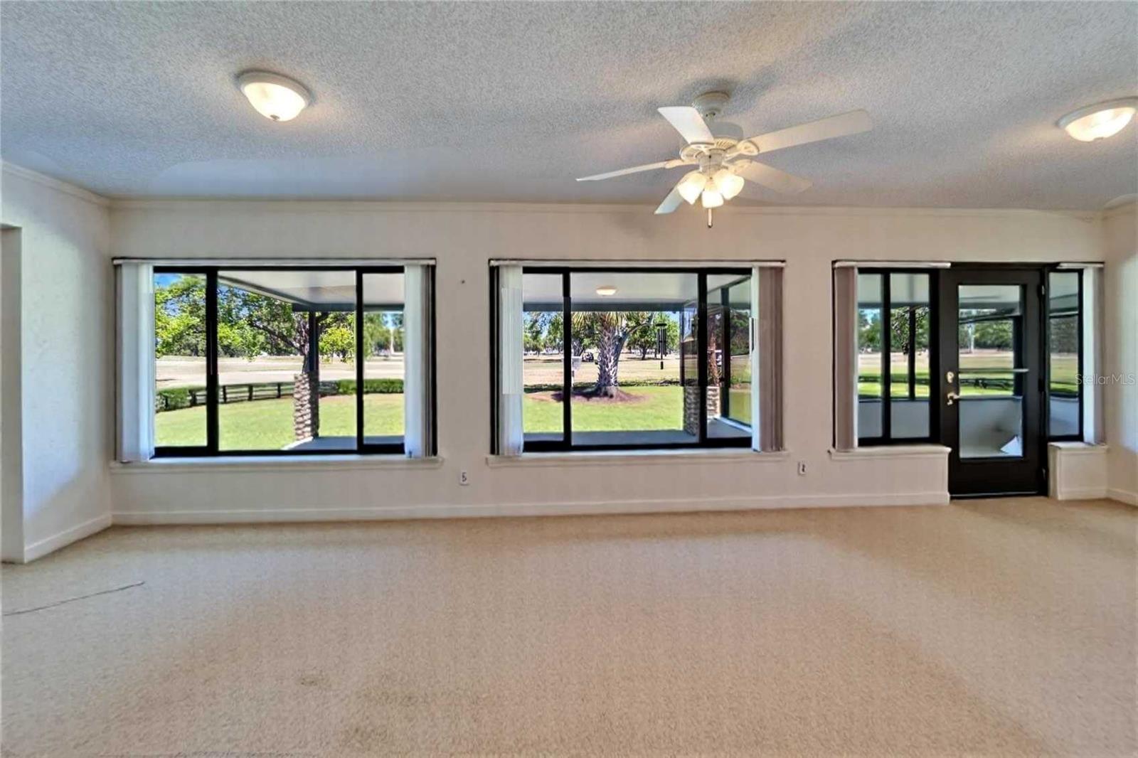 2007 E VIEW DR, SUN CITY CENTER, FL, 33573