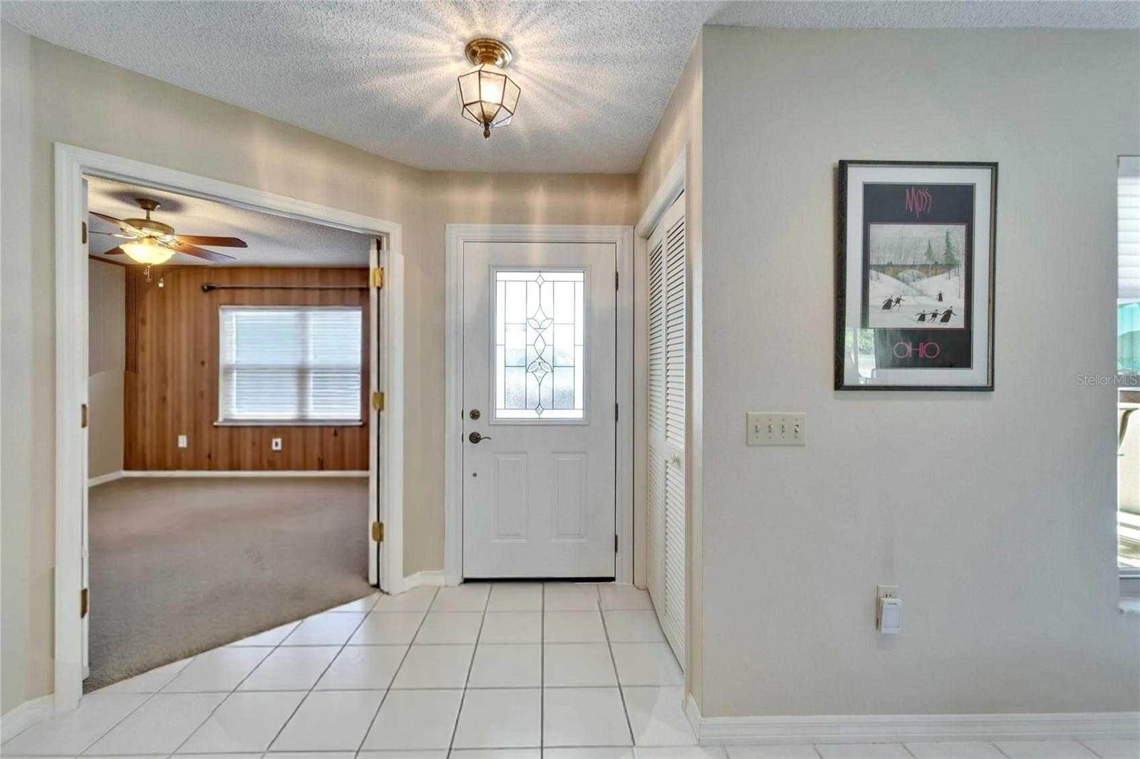 2007 E VIEW DR, SUN CITY CENTER, FL, 33573