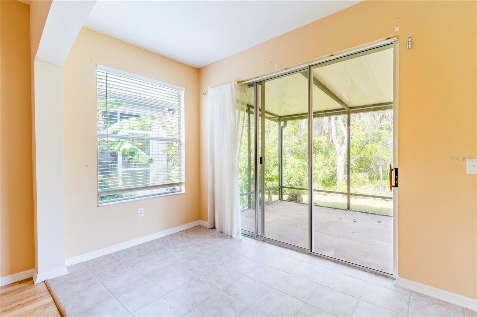 19200 WEYMOUTH DR, LAND O LAKES, FL, 34638