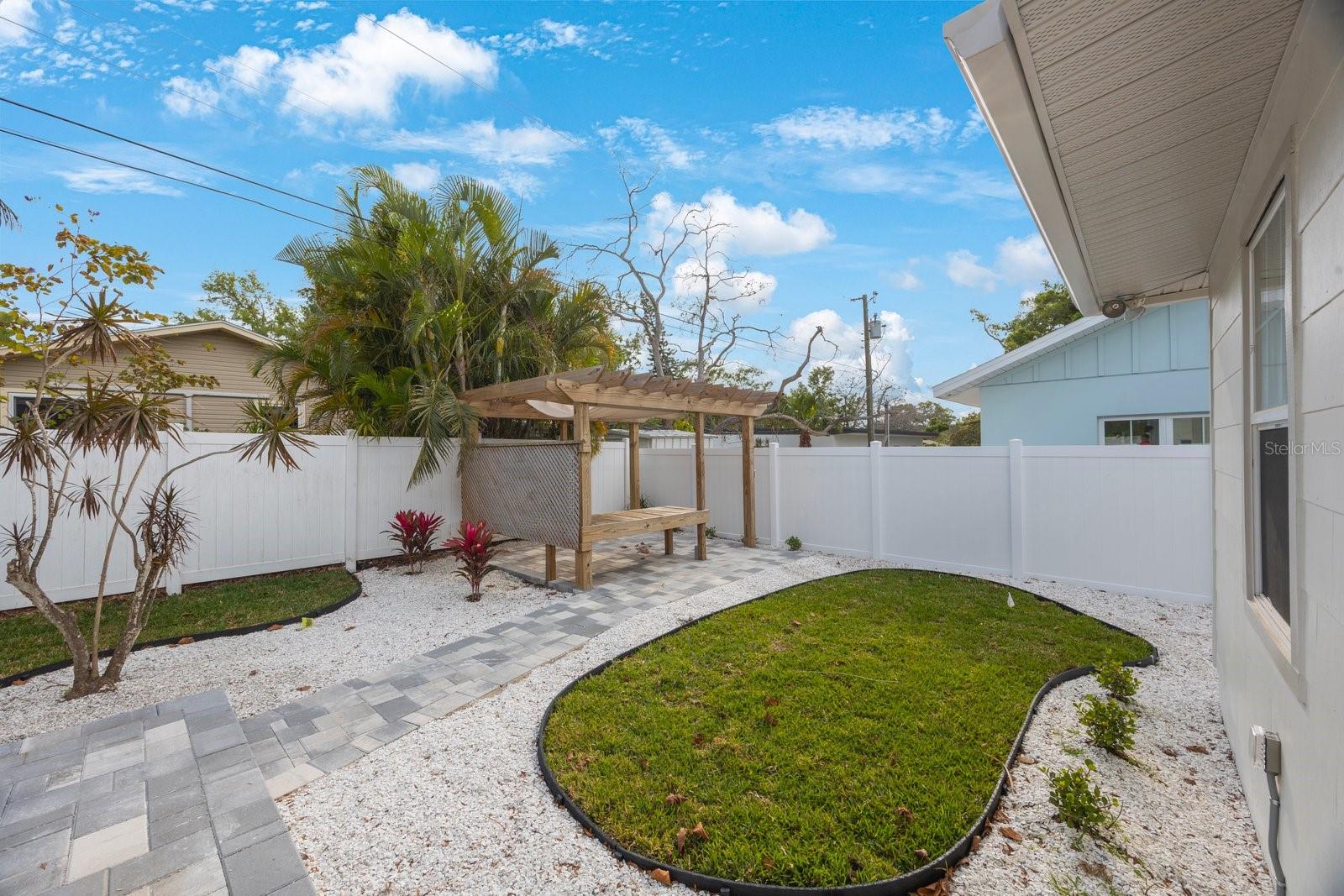 5020 15TH AVE N, ST PETERSBURG, FL, 33710