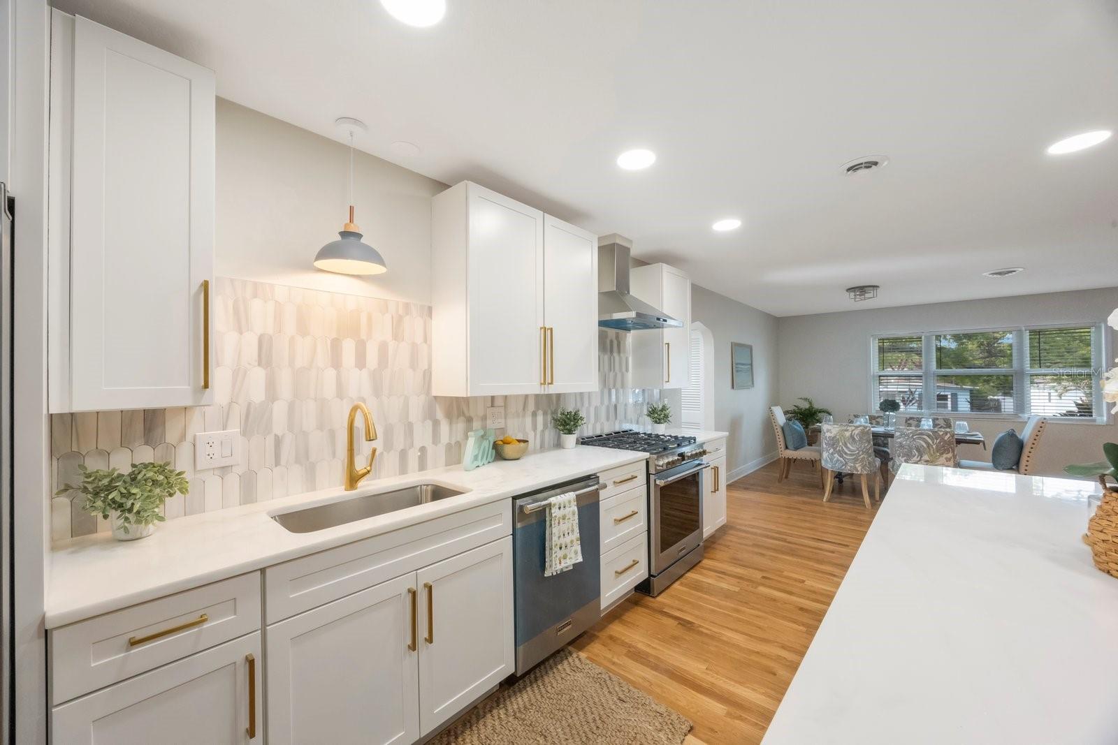5020 15TH AVE N, ST PETERSBURG, FL, 33710