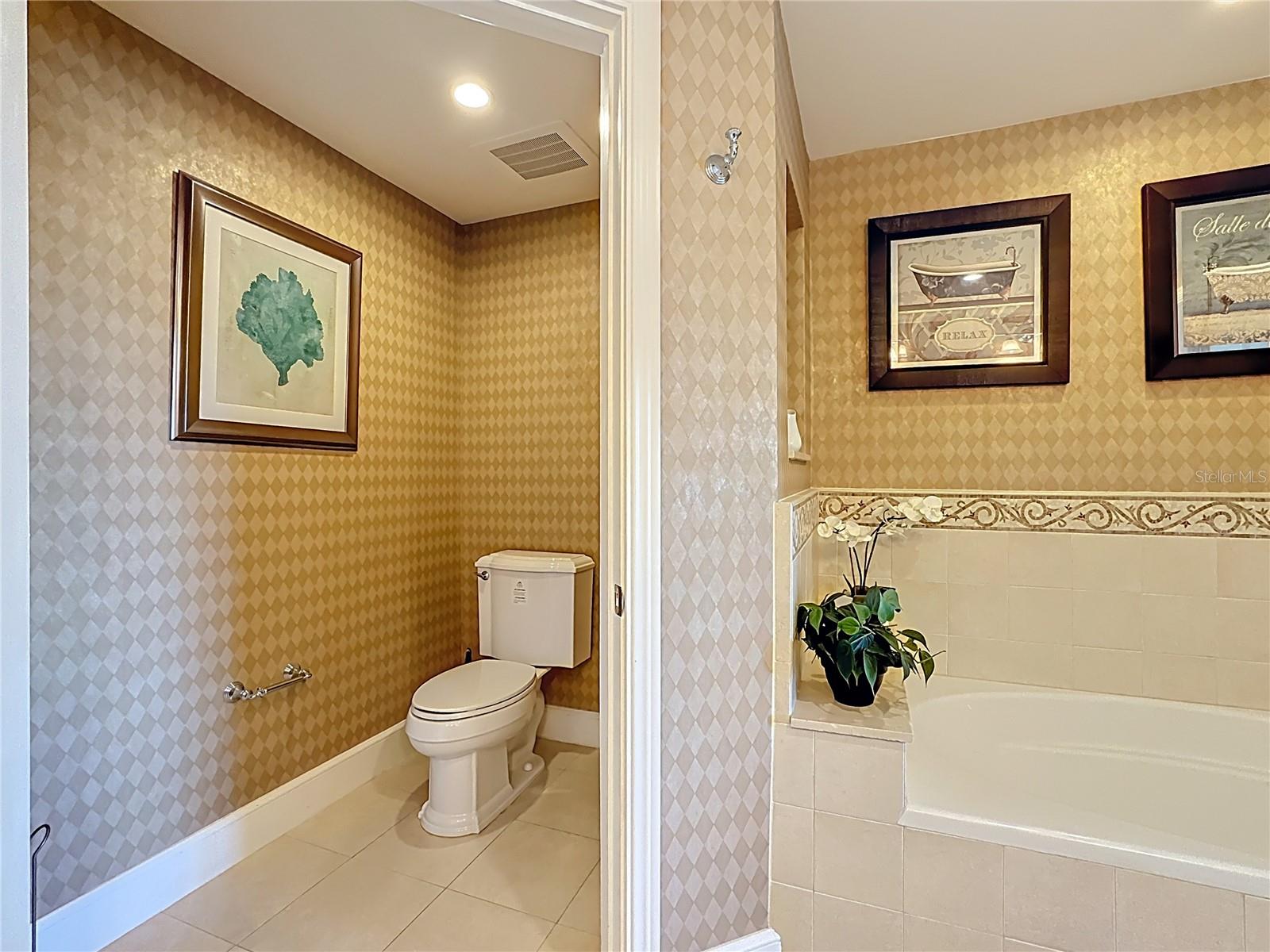 7593 GATHERING DR #203, REUNION, FL, 34747