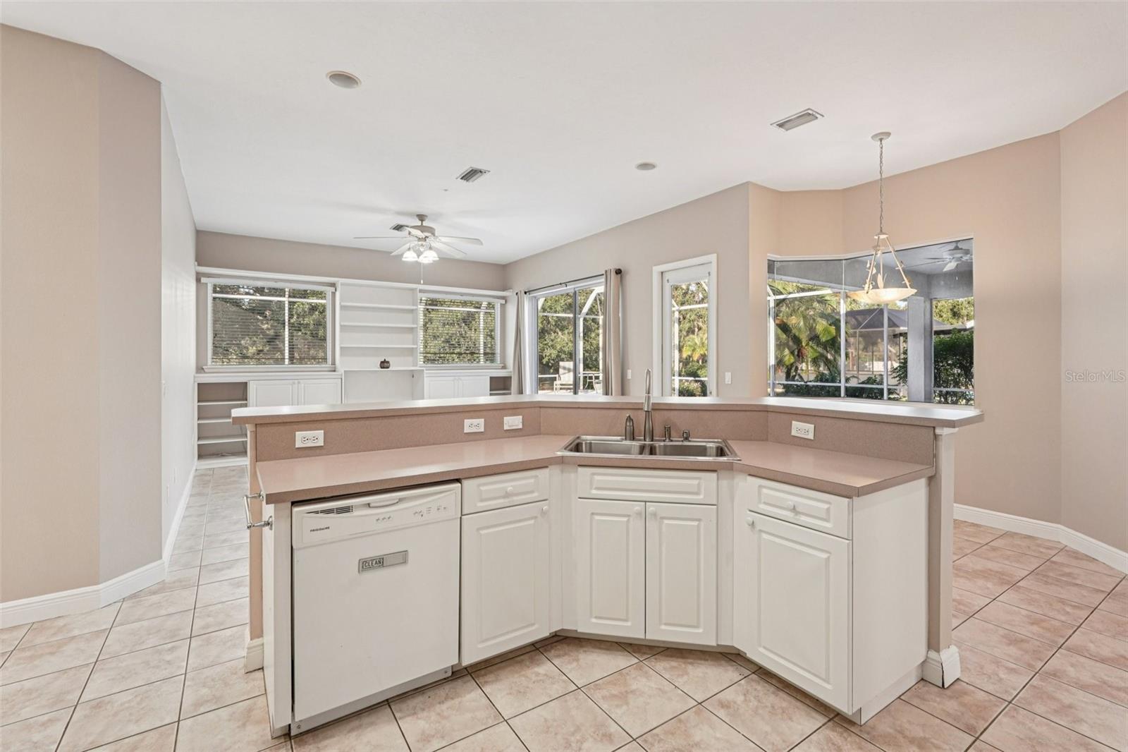 610 147TH ST E, BRADENTON, FL, 34212