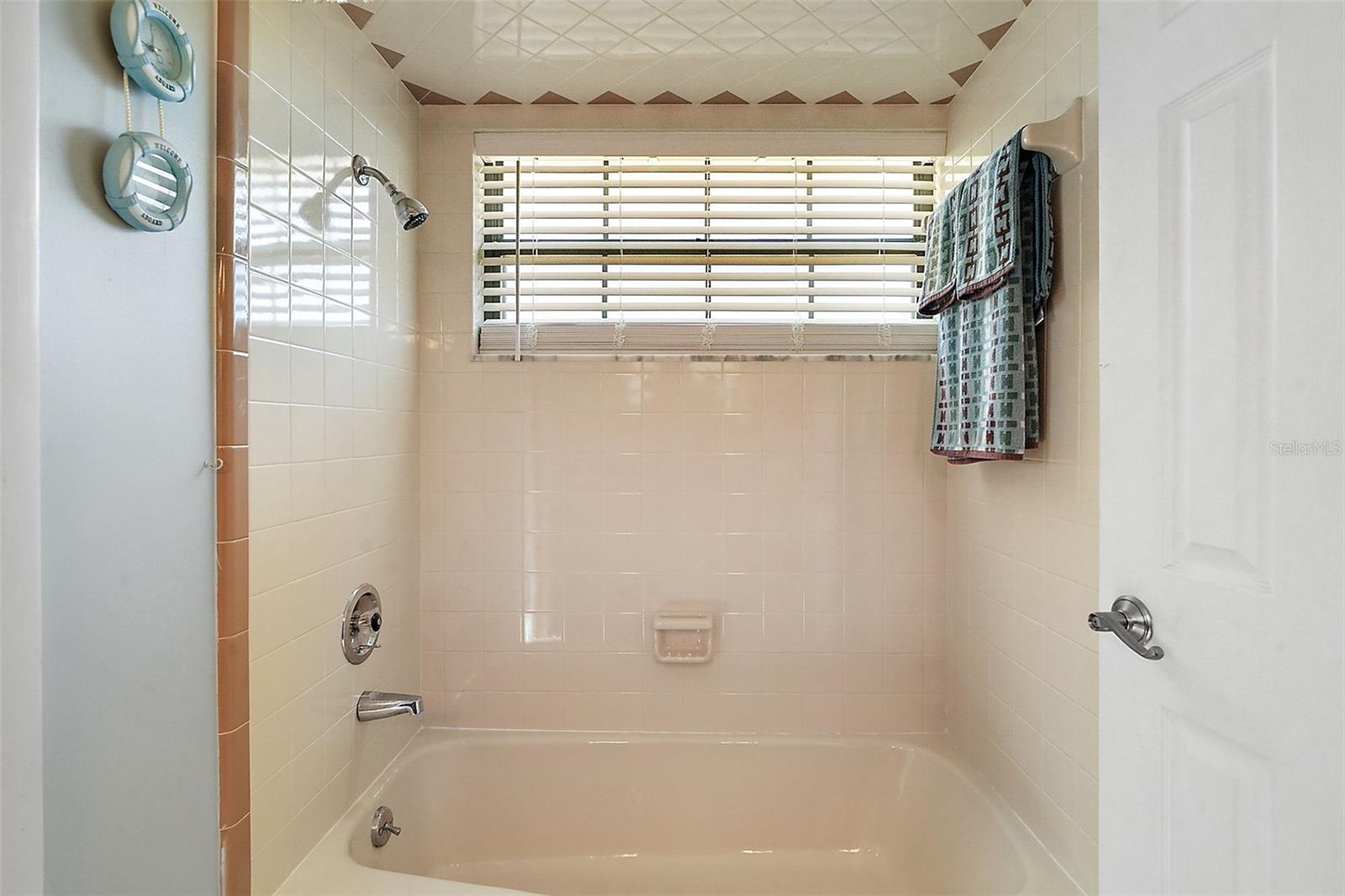 28416 TAMMI DR, TAVARES, FL, 32778