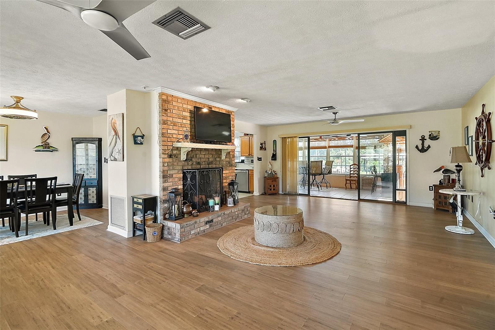 28416 TAMMI DR, TAVARES, FL, 32778