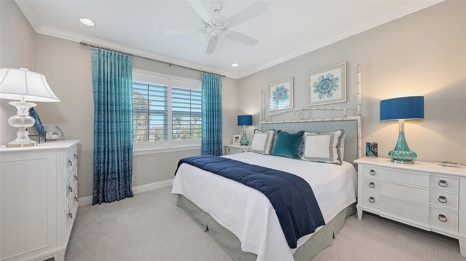 551 RANGER LN, LONGBOAT KEY, FL, 34228