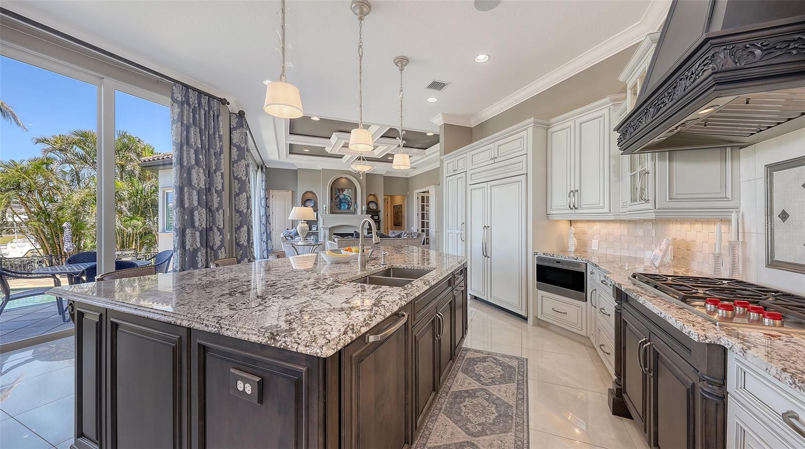 551 RANGER LN, LONGBOAT KEY, FL, 34228
