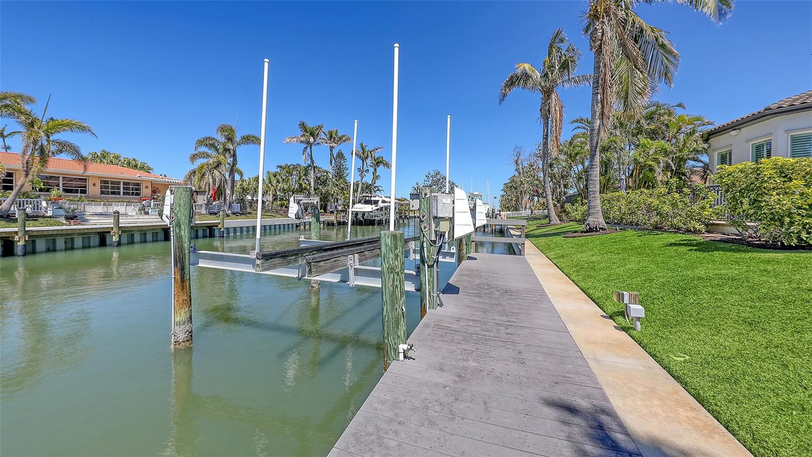 551 RANGER LN, LONGBOAT KEY, FL, 34228