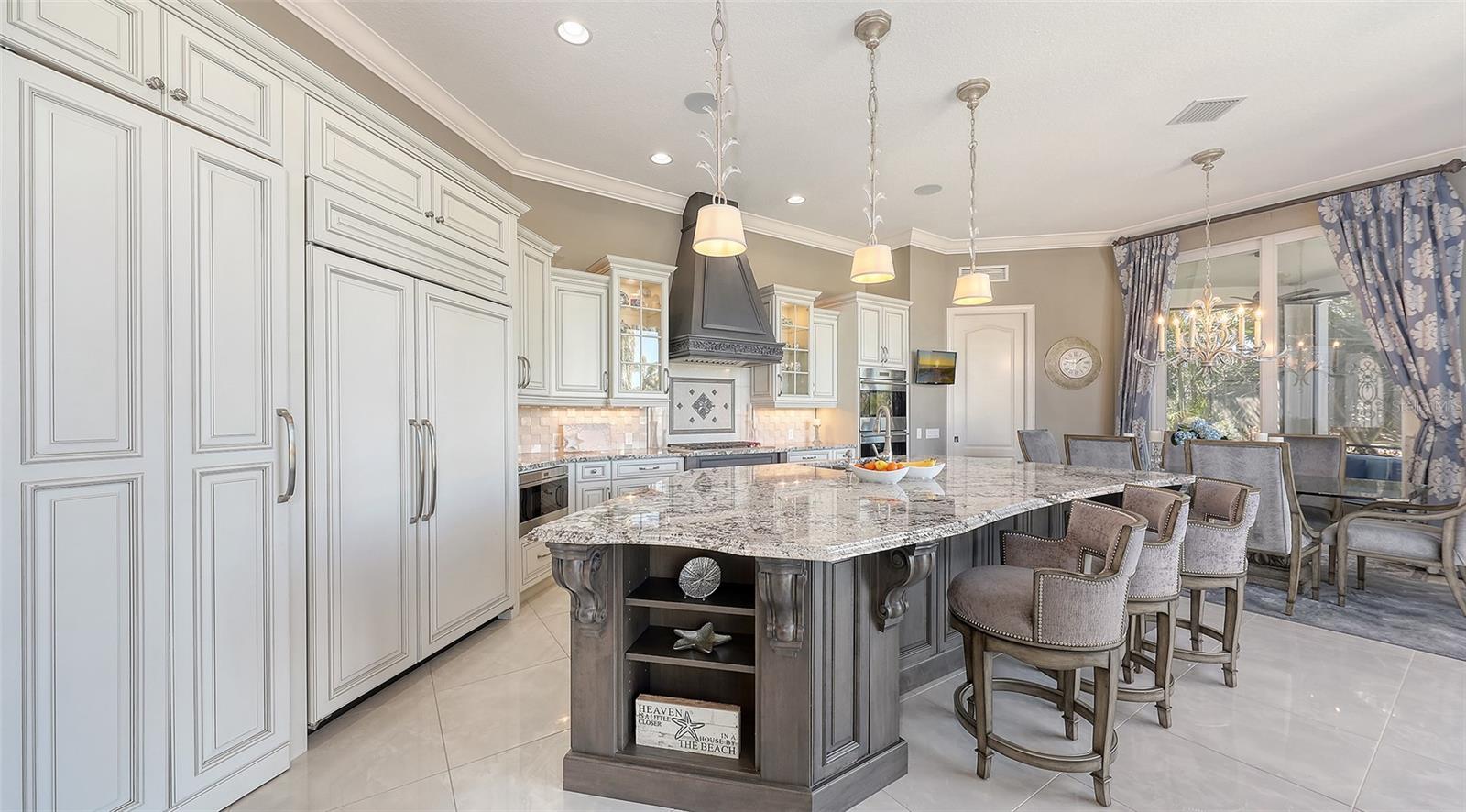 551 RANGER LN, LONGBOAT KEY, FL, 34228