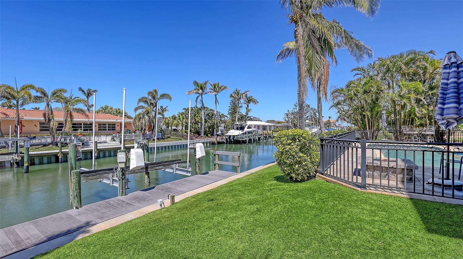 551 RANGER LN, LONGBOAT KEY, FL, 34228