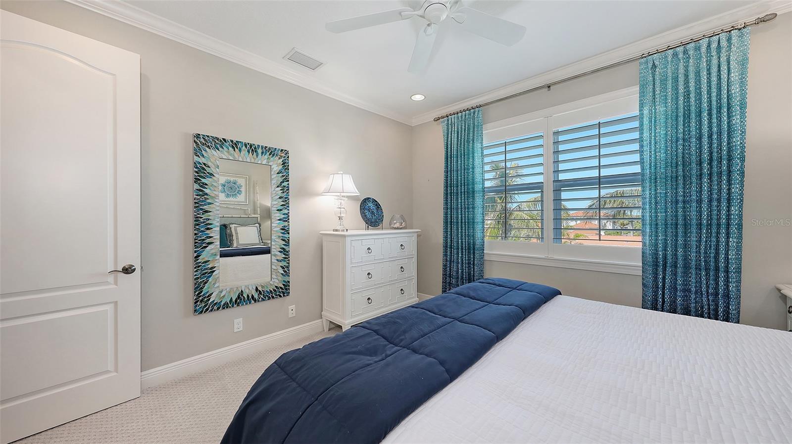 551 RANGER LN, LONGBOAT KEY, FL, 34228