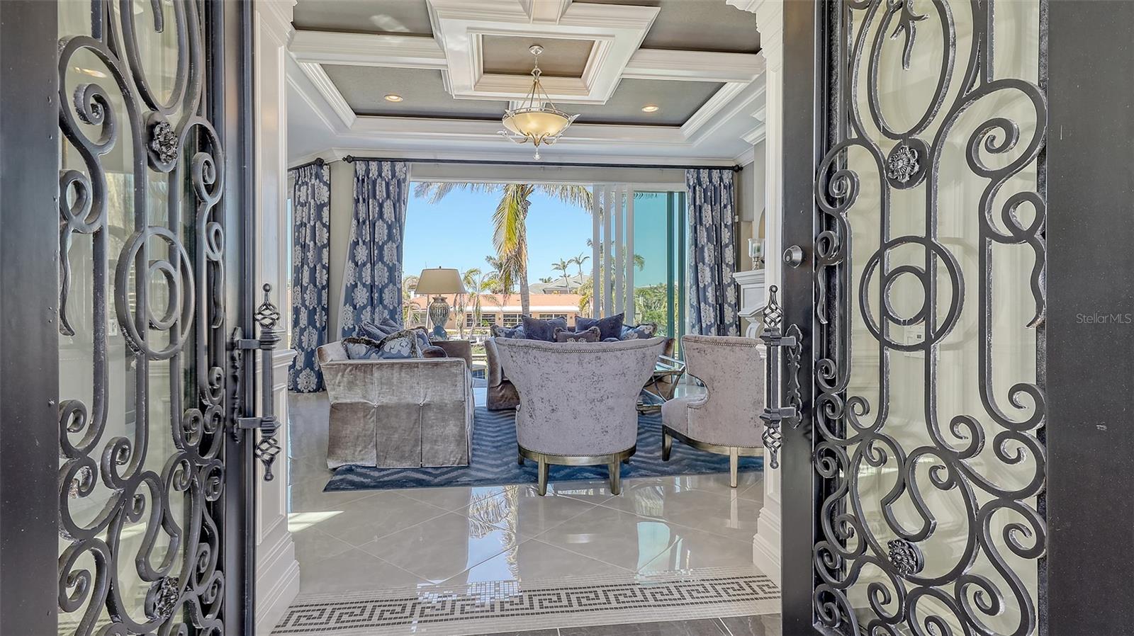 551 RANGER LN, LONGBOAT KEY, FL, 34228