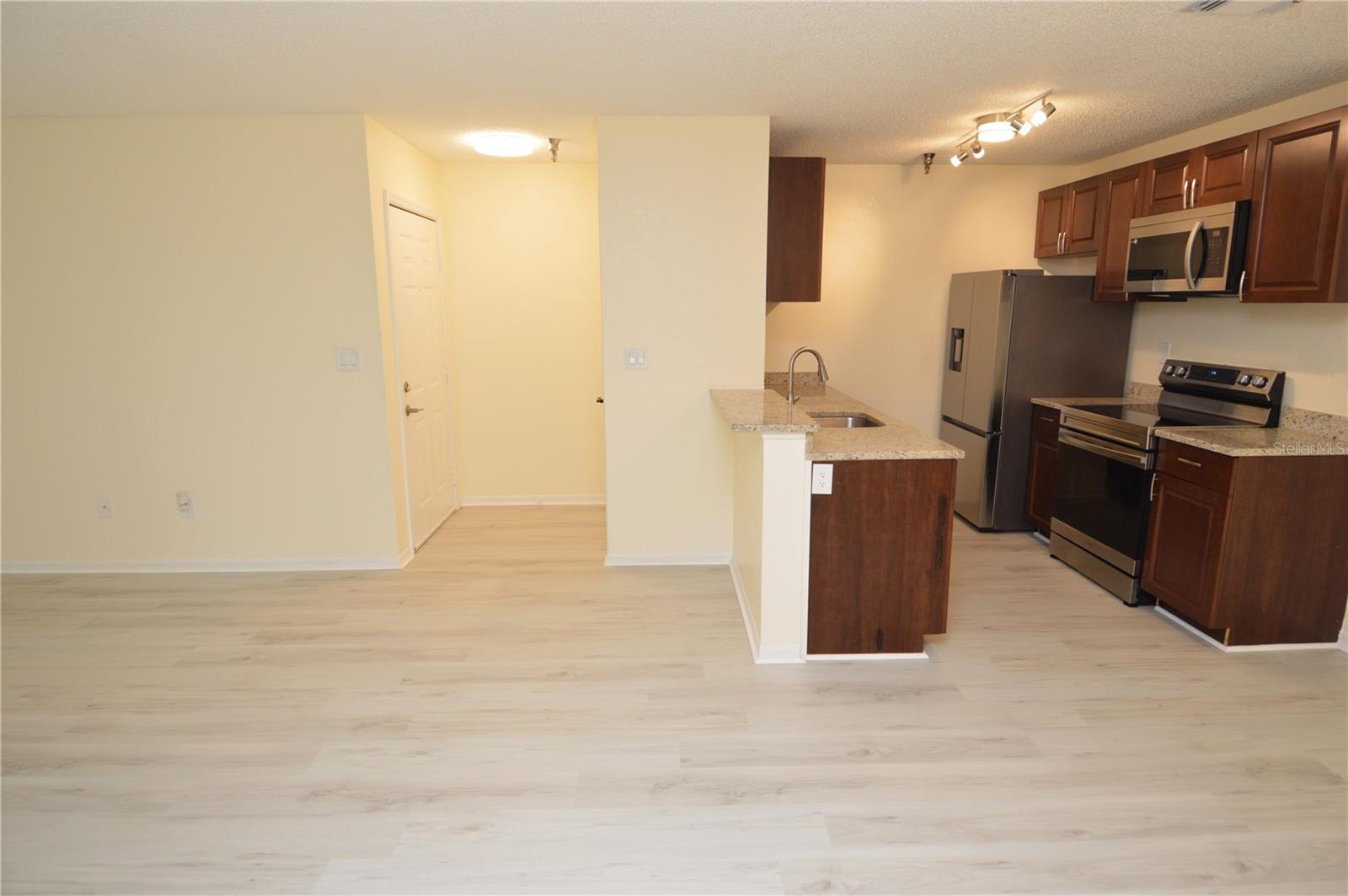 10265 GANDY BLVD N #707, ST PETERSBURG, FL, 33702