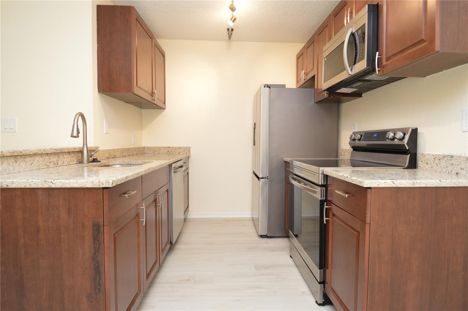 10265 GANDY BLVD N #707, ST PETERSBURG, FL, 33702