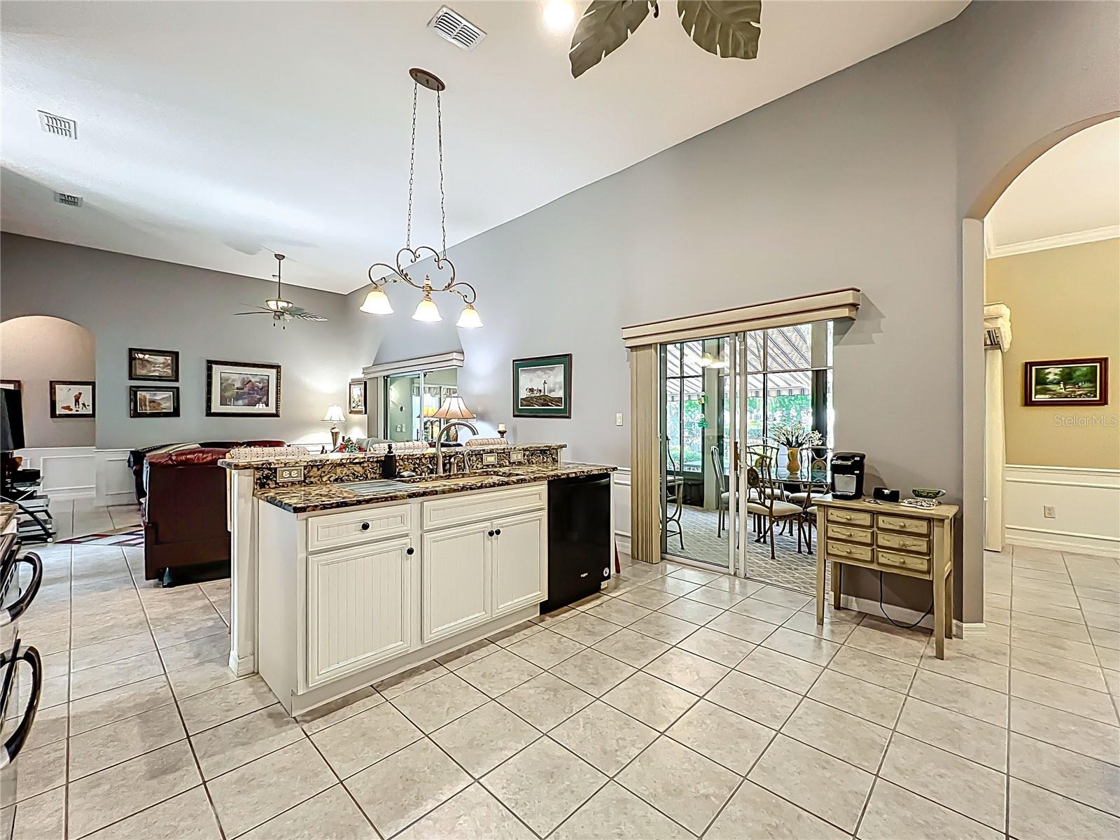 24112 ROBINWOOD ST, LEESBURG, FL, 34748