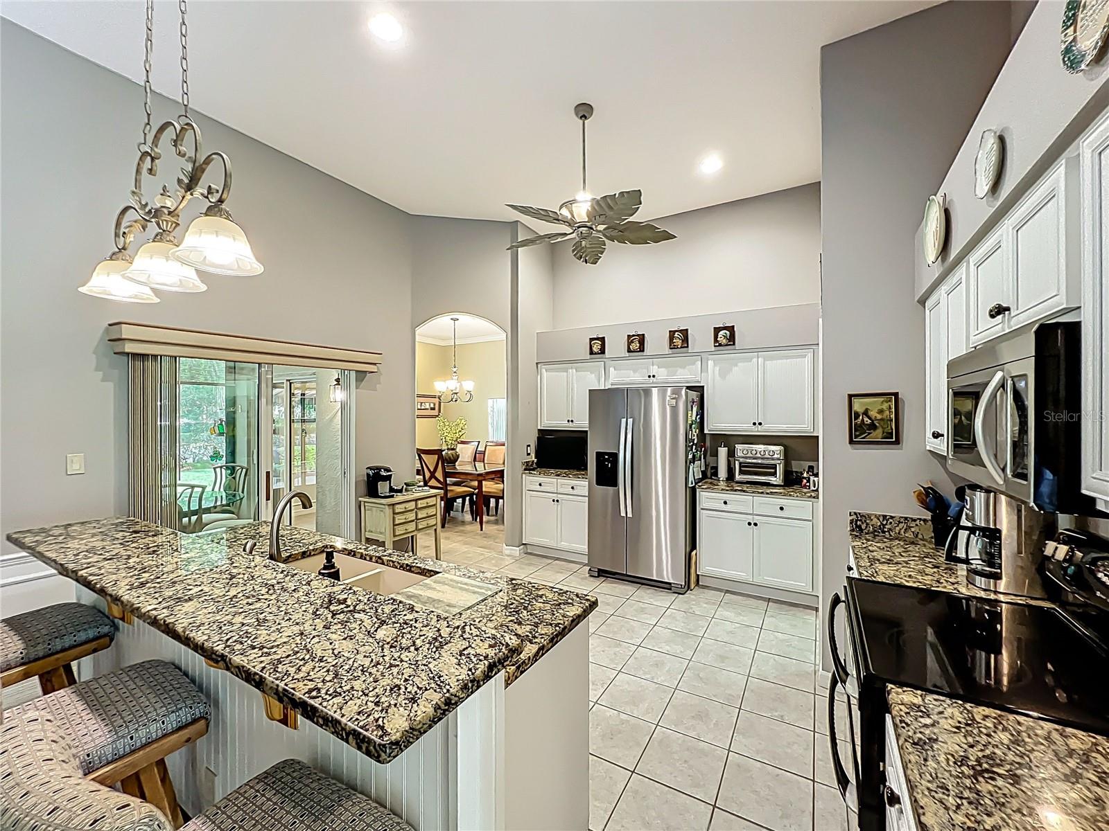 24112 ROBINWOOD ST, LEESBURG, FL, 34748