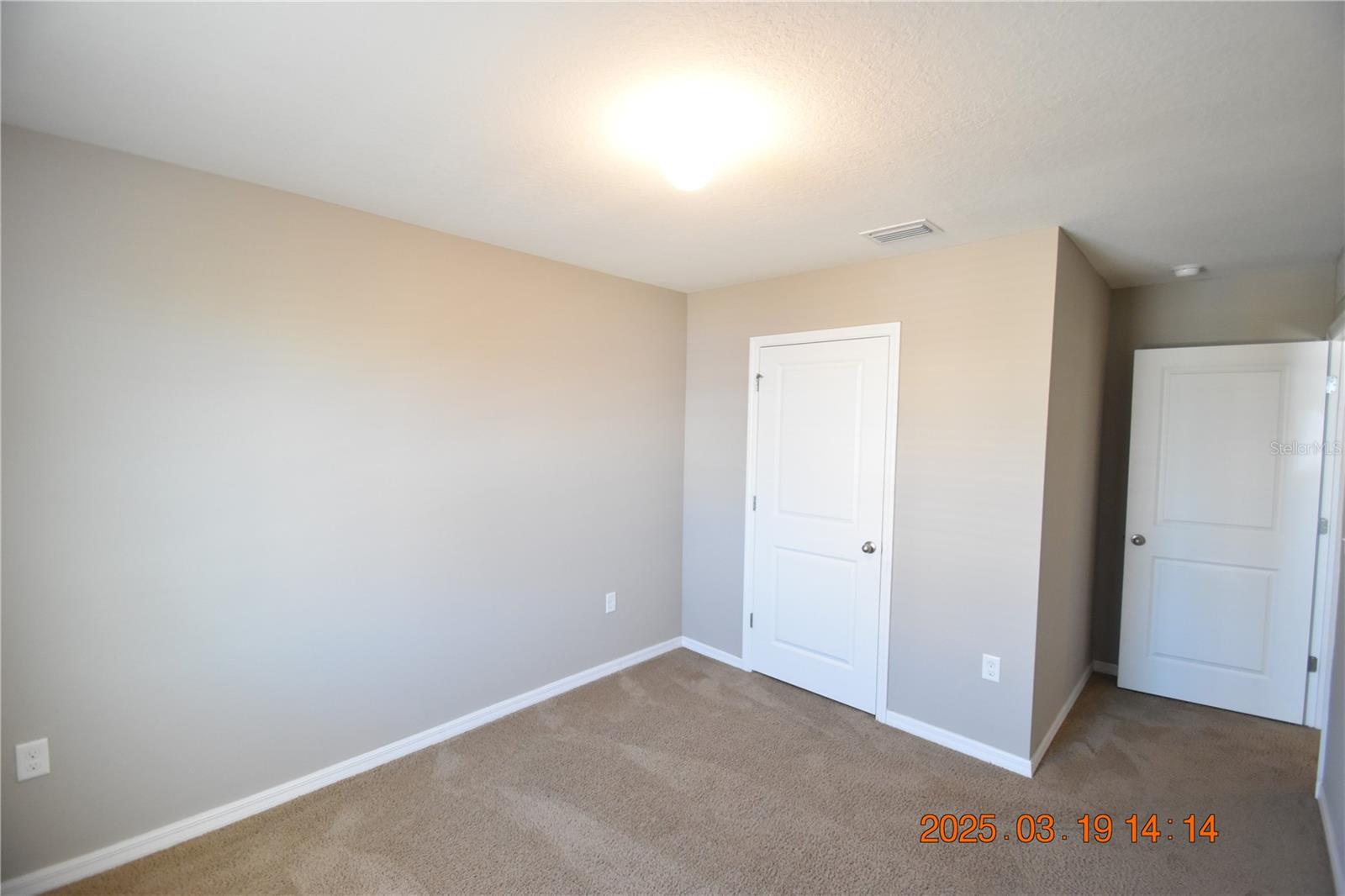 10233 MANGROVE WELL RD, SUN CITY CENTER, FL, 33573