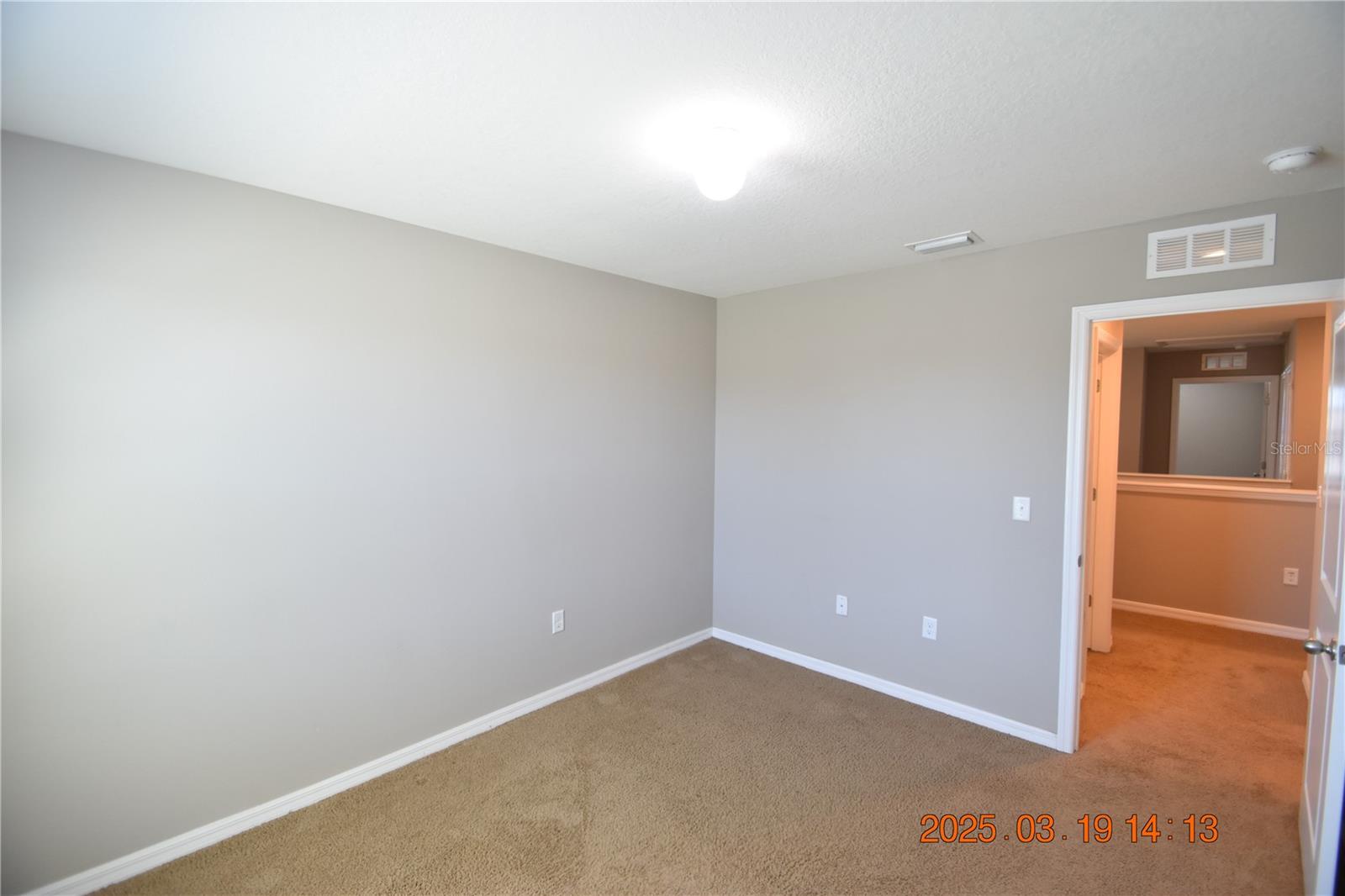 10233 MANGROVE WELL RD, SUN CITY CENTER, FL, 33573