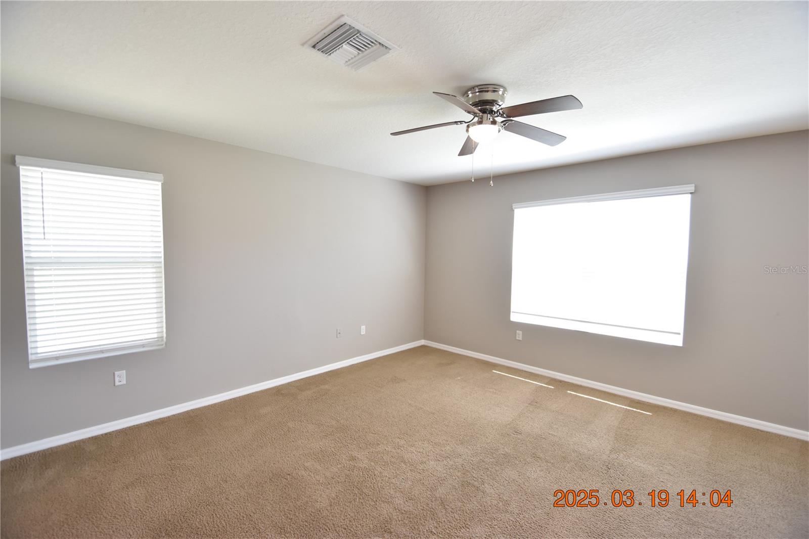10233 MANGROVE WELL RD, SUN CITY CENTER, FL, 33573