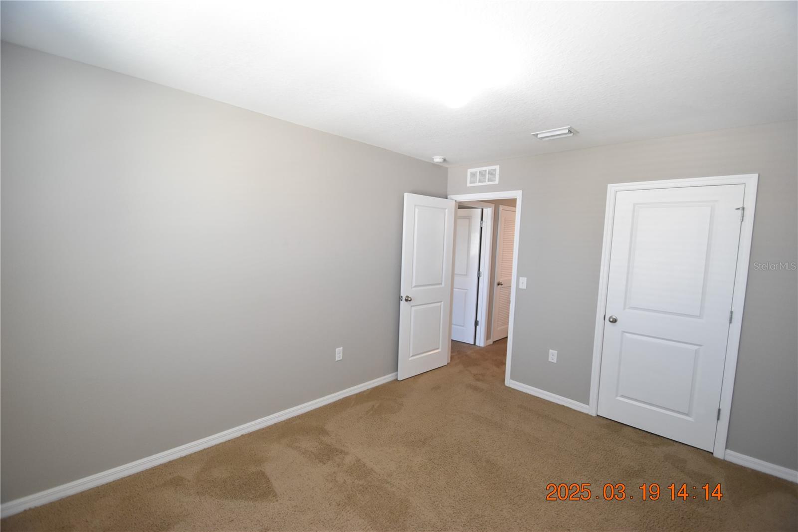 10233 MANGROVE WELL RD, SUN CITY CENTER, FL, 33573