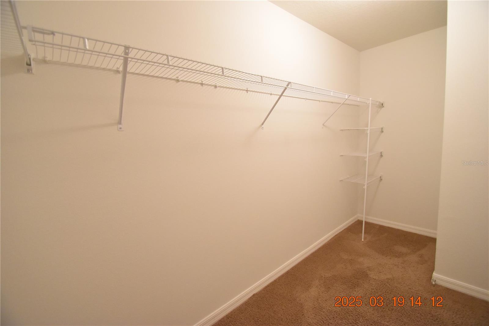 10233 MANGROVE WELL RD, SUN CITY CENTER, FL, 33573
