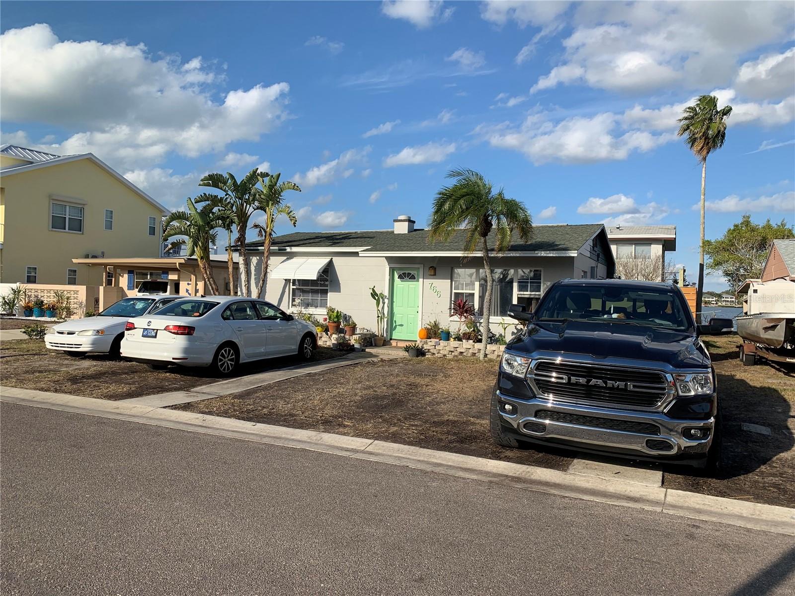 766 182ND AVE E, REDINGTON SHORES, FL, 33708