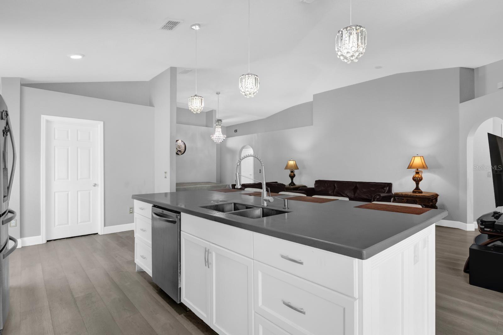 2005 HONEYBELL AVE, HAINES CITY, FL, 33844