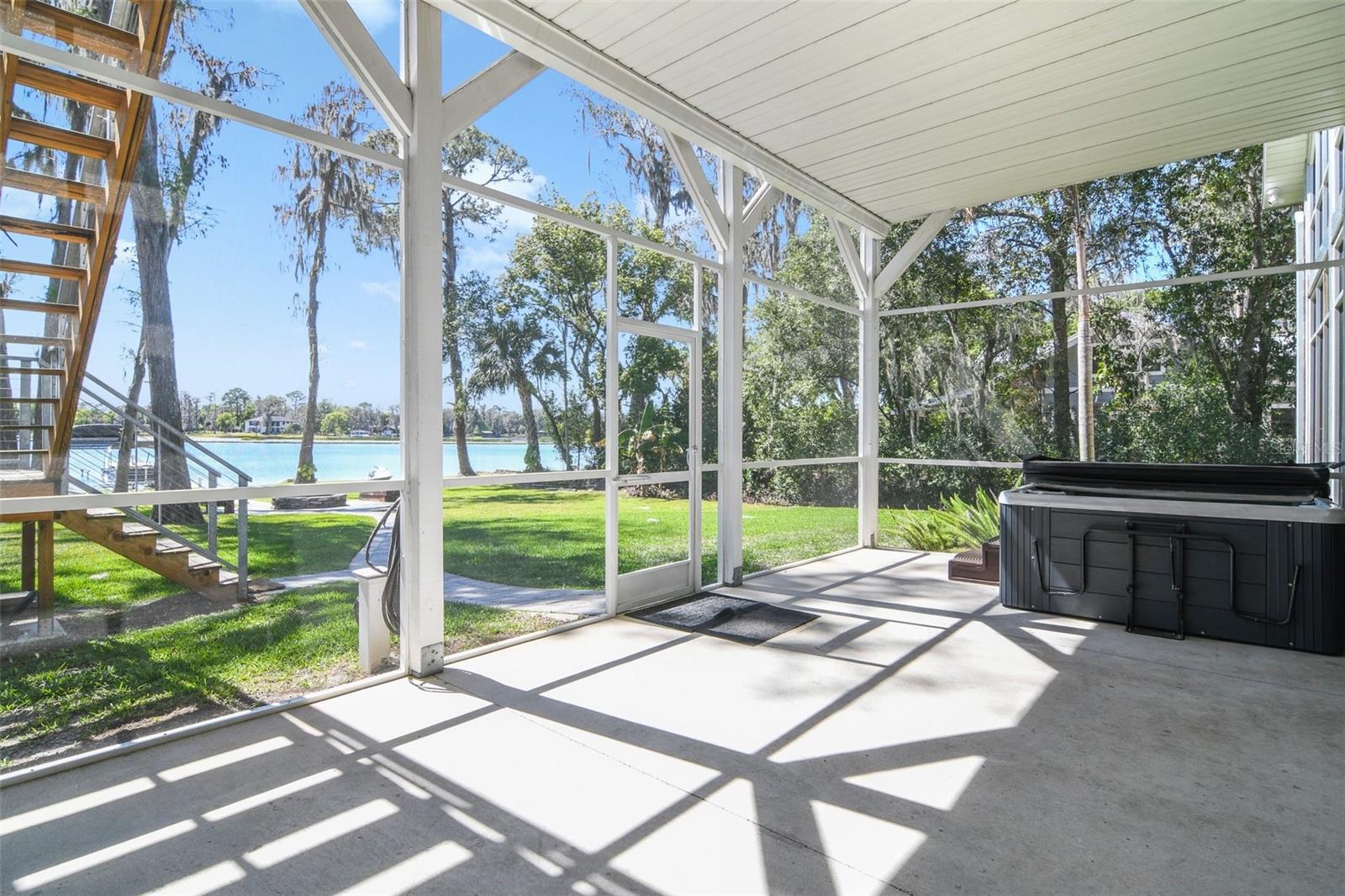 5824 N DEAN RD, ORLANDO, FL, 32817