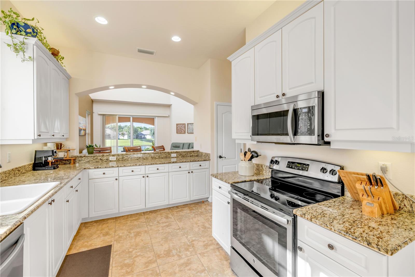 3145 CONNEMARA DR, ORMOND BEACH, FL, 32174