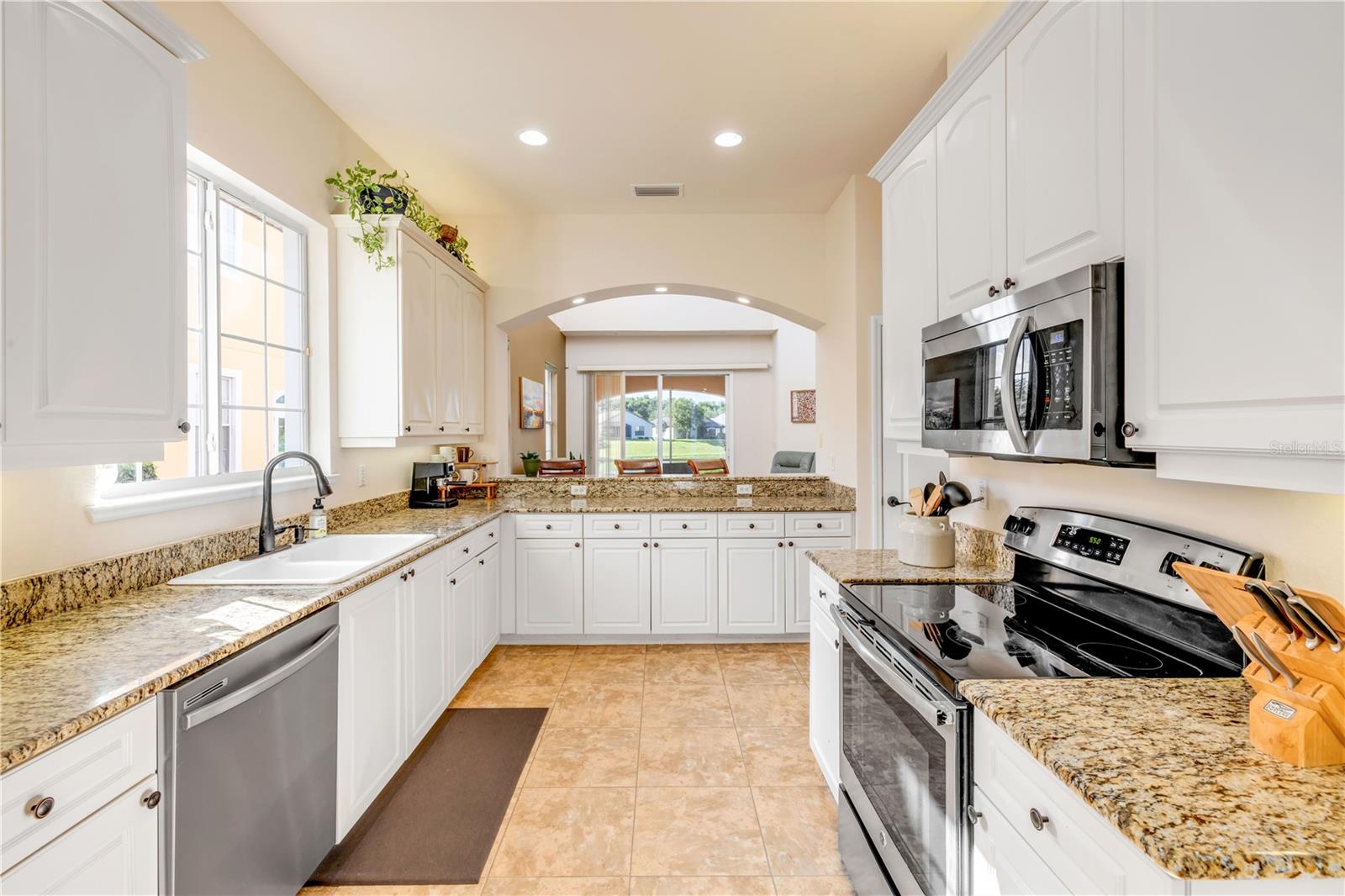 3145 CONNEMARA DR, ORMOND BEACH, FL, 32174