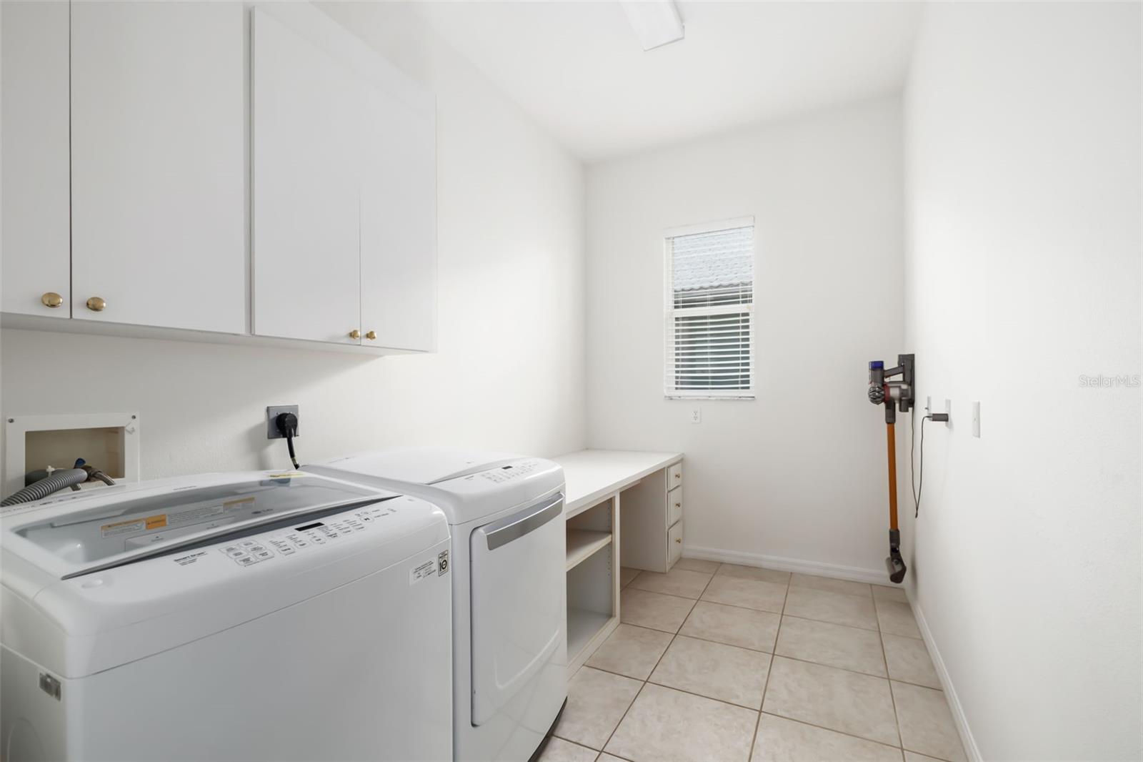 664 SILK OAK DR, VENICE, FL, 34293